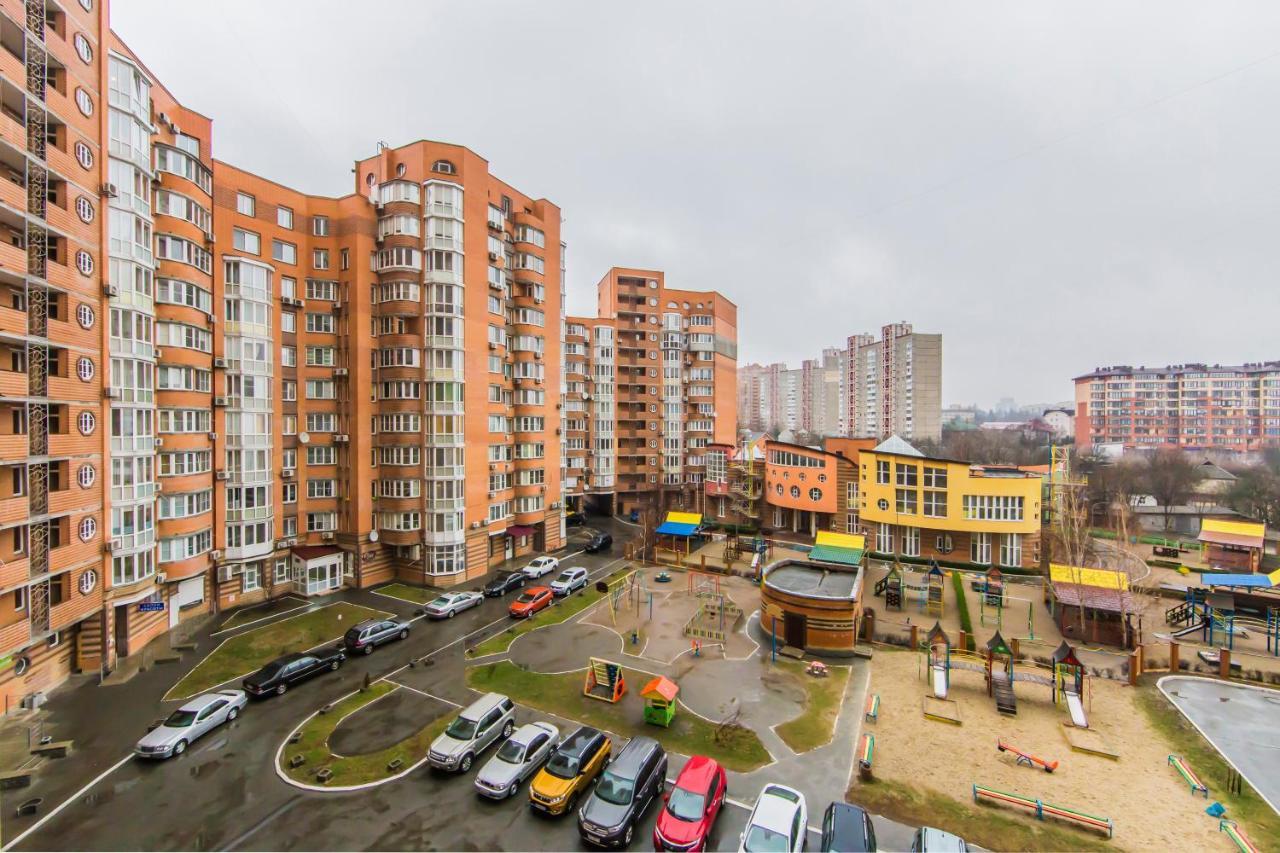 Комфортная Двухкомнатная Квартира Возле Метро Академгородок Kiev Exterior foto